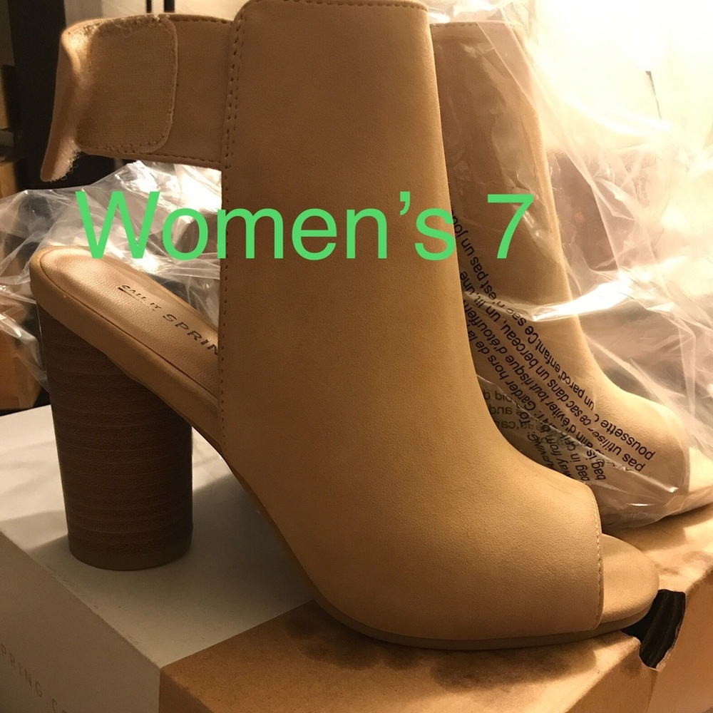 Open-toed Tan/Nude Heel